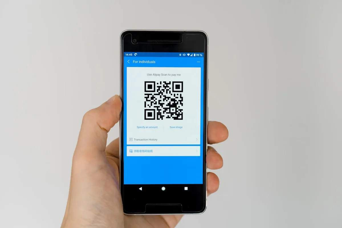 QR Code pada billboard untuk iklan interaktif